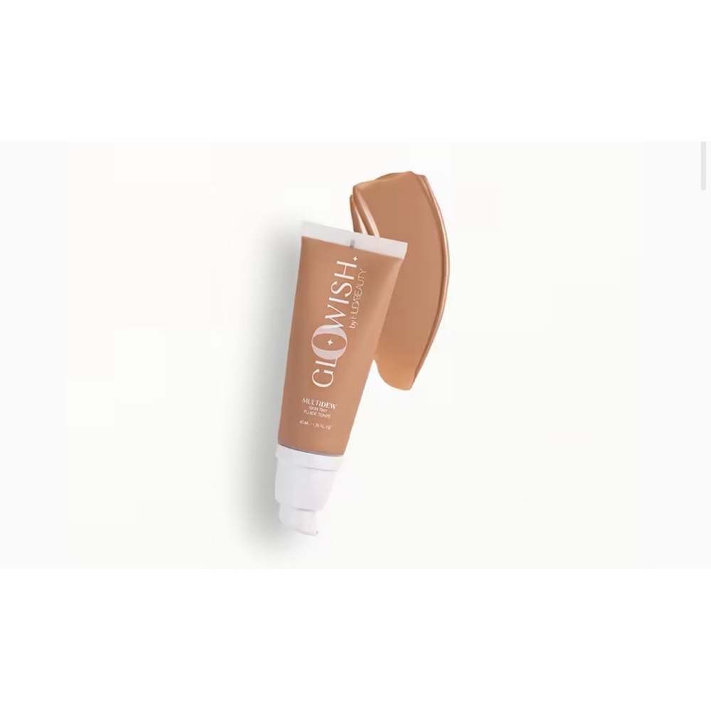 HUDA BEAUTY | GloWish Multidew Vegan Skin Tint Foundation in 07 Tan Light